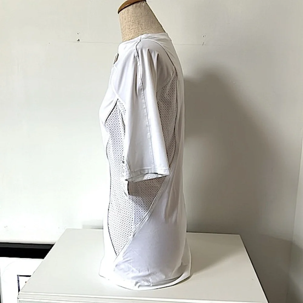 NWT! Athleta White Pacifica II Tee!